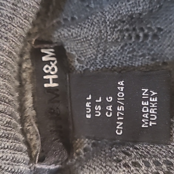 Soft Patterned Knit Sweater Dress - Picture 12 of 13